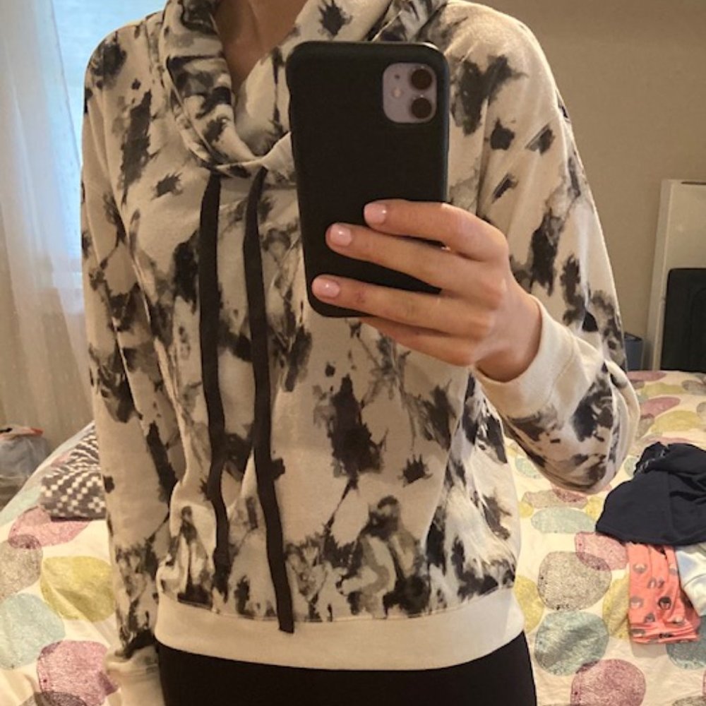 Sweater - Picture 2 of 3